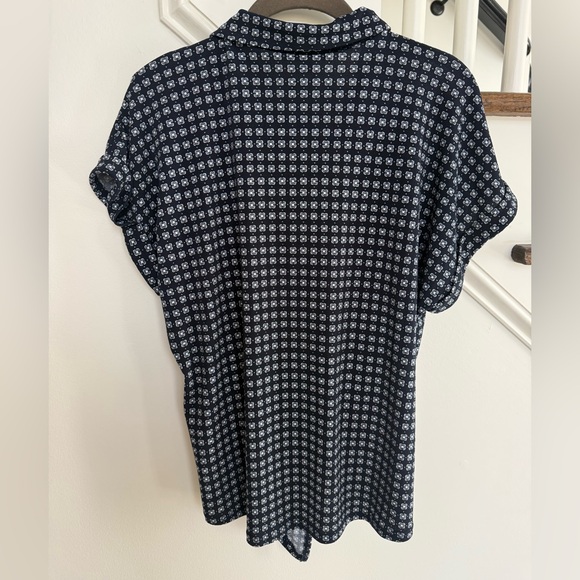 Adrianna Papell Tie-Front Knit Top Blouse  – NWT – Size M- Navy Blue - Picture 4 of 7